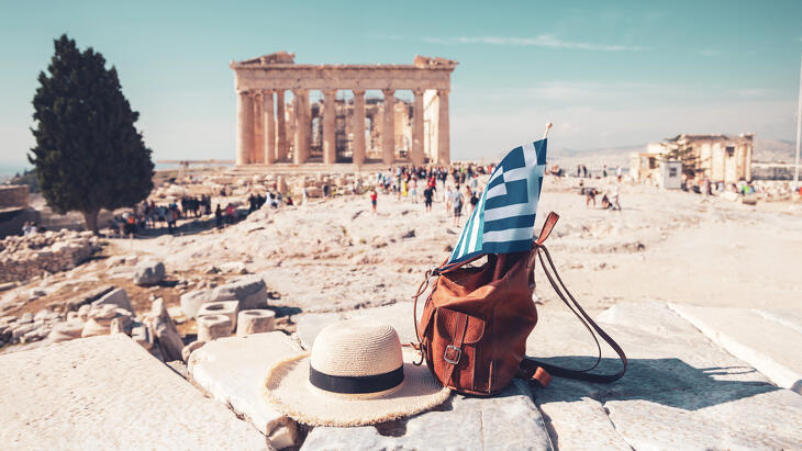 A görög turizmus a GDP egyötödét adja, emellett a hajózási szektor is kiemelkedő