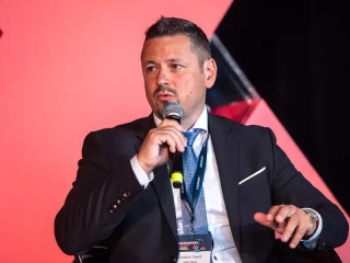 Hollósi Dávid