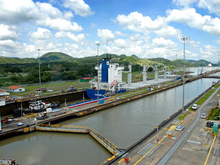 Vagyonokat kérnek a tengerjáró hajóktól a Hormuzi-blokád miatt