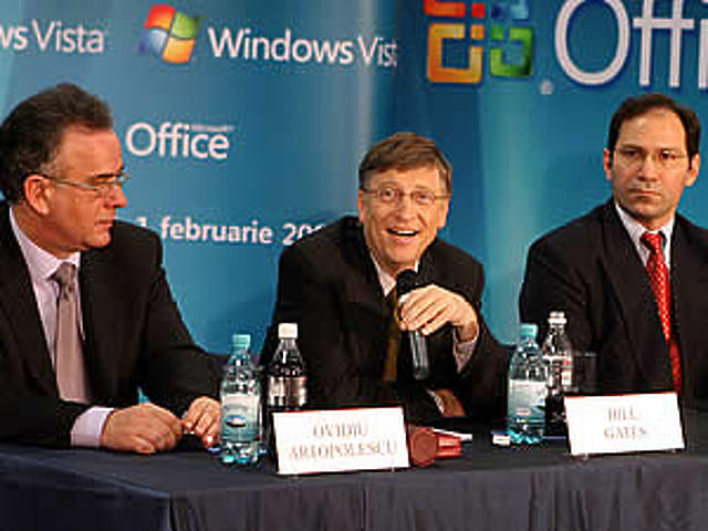 Bill Gates Bukarestben