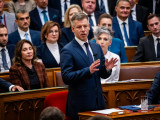 Hétfőn megint Magyar Péter fogja vinni a prímet a parlamentben