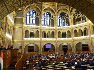 Megjelent Novák Katalin nyilatkozata a parlament oldalán
