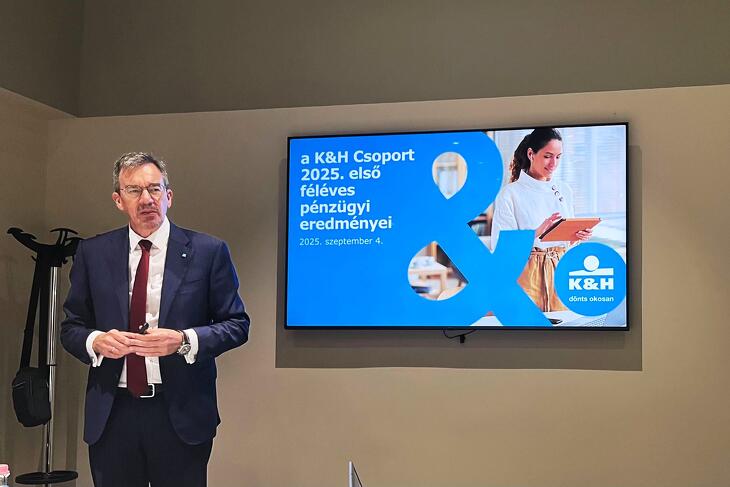 Kortábban Peter Roebben nyíltan beszélt a nehézségekről is