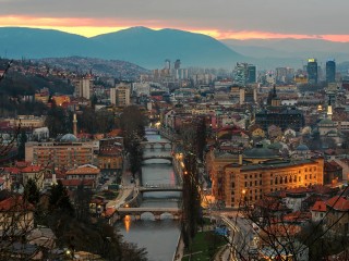 Szarajevó szép napra ébred