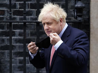 Ma este bejelentheti Boris Johnson az összes Covid-korlátozás eltörlését