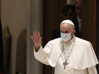 A menekültek megsegítésére szólított fel Ferenc pápa