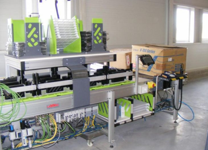 Egy gyártósort is eladna a NAV