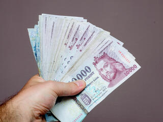 A forint már nagyon várja a kormányváltást?