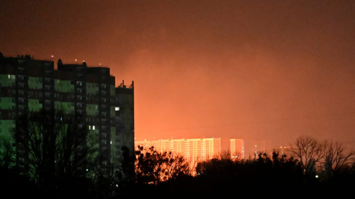 Kijev lakóépületeit támadhatták az oroszok