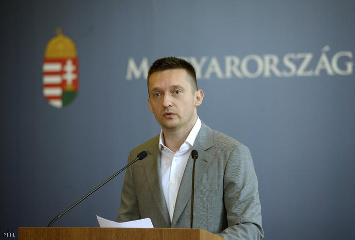  Nehéz lenne véletlennek hinni az intézkedést