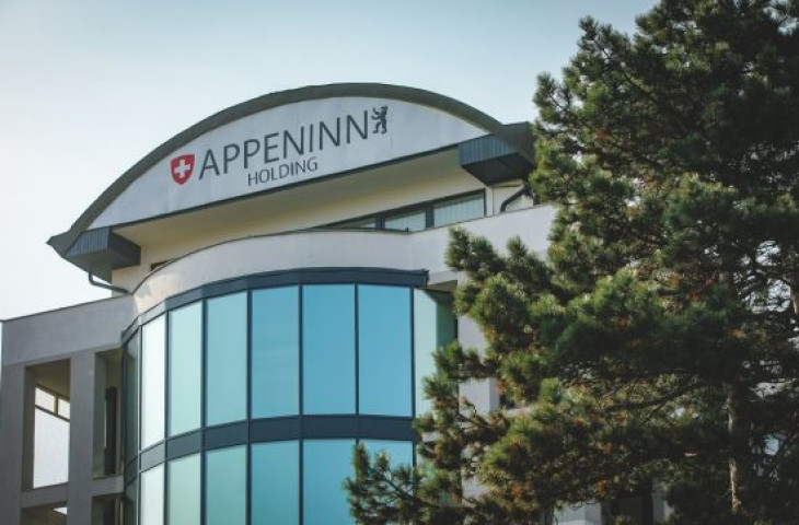 Külföldön terjeszkednek