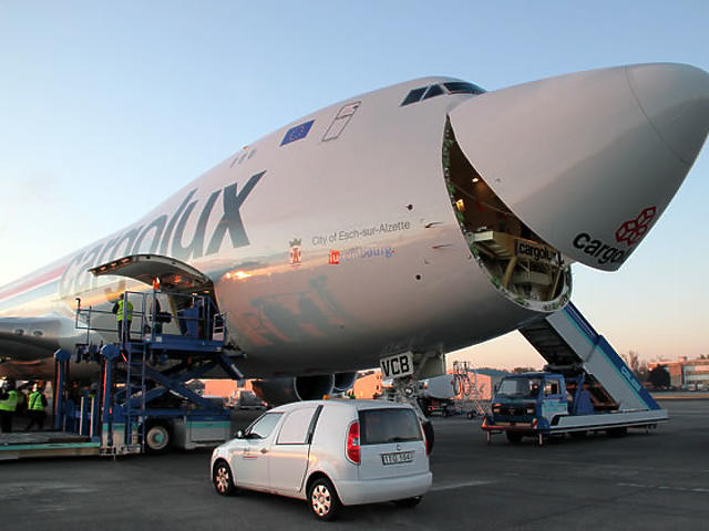 A Boeing legnagyobb teherszállító gépe szállt le Budapesten