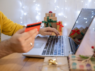 Ünnepi vásárlás. Fotó: CIB Bank, Getty Images
