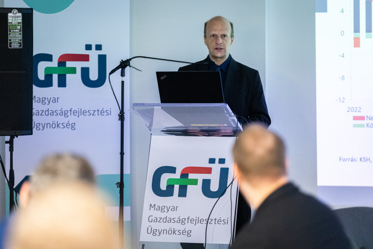 Suppan Gergely, az NGM helyettes-államtitkára szerint energiatároló központtá kell válnunk