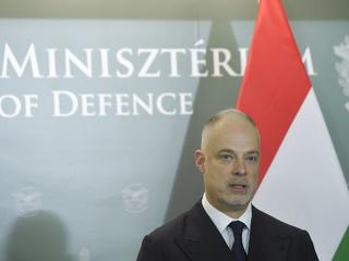 Nettó 600 ezer forintot ígért a kezdő őrvezetőknek a magyar miniszter