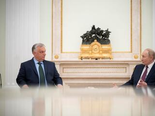 Elárulta Putyin, kivel is tárgyalna a békéről – Orbán Viktor félrenyeli a reggeli kávéját?