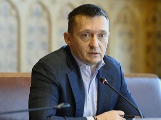 Rogán Antal kirúgását kéri Orbán Viktortól Magyar Péter?