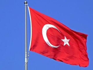 Törökország egy feltételezett tengeri akna miatt lezárta a Boszporuszt