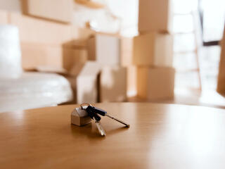 Váratlan fordulat történt  a lakásáraknál