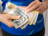 Nem tudja elengedni a forint a lélektani határt