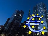 750 milliárd eurós értékpapír-vásárlási programot jelentett be az EKB