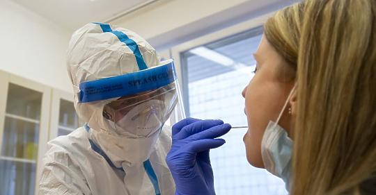 Koronavirus Szlovakia Teljes Lakossagat Letesztelik Mfor Hu