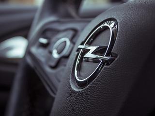 Fordulat: bezárja Opel-szalonját a Schiller, hogy kínai BYD-t áruljon helyette