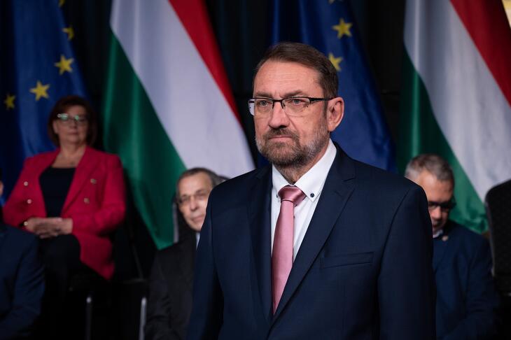 A DK-s Komáromi Zoltán képviselősége előtt hosszú évekig háziorvos volt