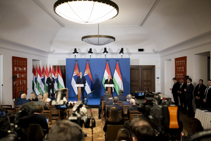 A magyar miniszterelnök a stabilitás bajnokát látja déli szomszédunk államfőjében