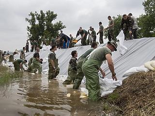 12 milliárdos árvízvédelmi beruházás indult az Alsó-Tiszán és a Hármas-Körösön