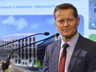 Krausz Ferenc érdekes levelet írt Magyar Péternek