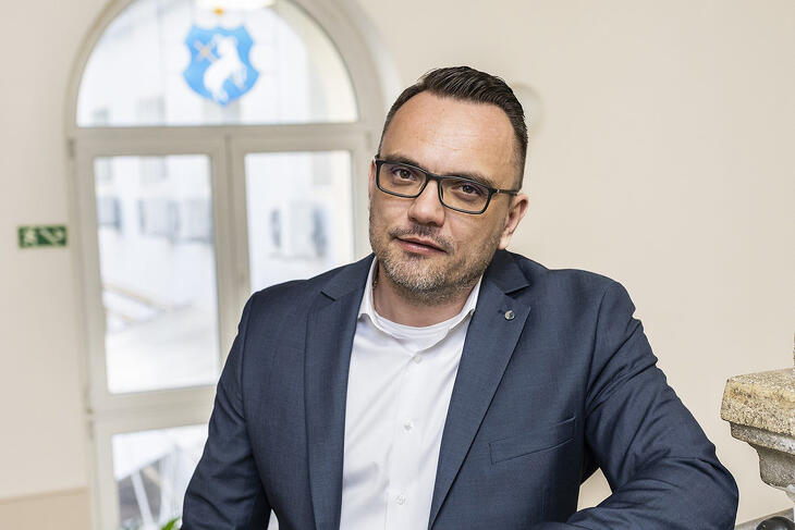 Nagy János, Szigetszentmiklós polgármestere elutasítja az új törvényt