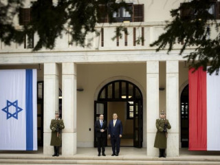 Orbán Viktor miniszterelnök fogadja Jichák Hercog iztaeli államfót