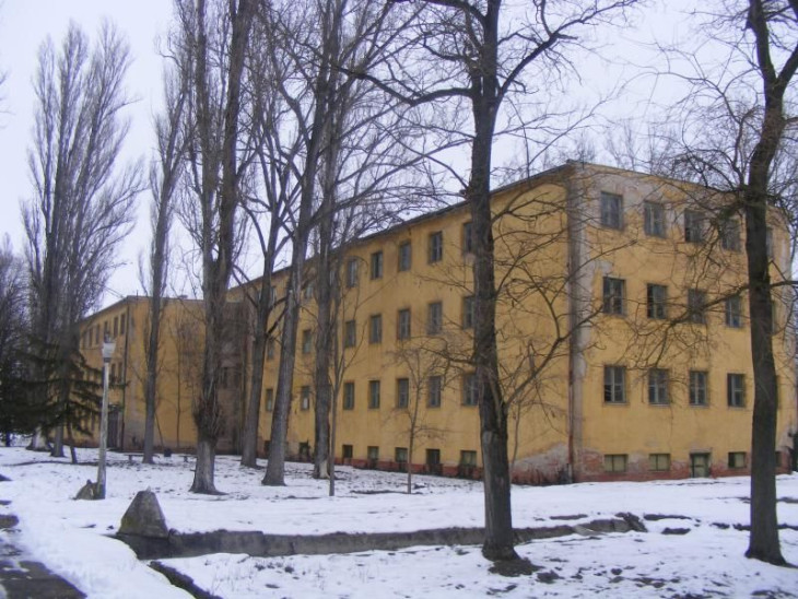 Az egykori legénységi szállást május elsejétől próbálta volna eladni a hatóság