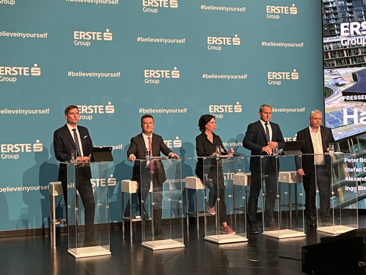 Az Erste Csoport vezetőinek prezentációján sem Magyarország vitte a prímet