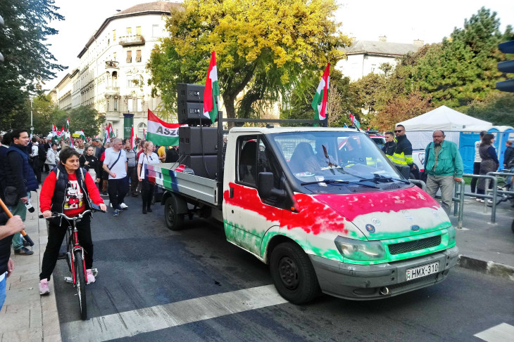 Az emblematikus furgon is feltűnt 