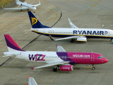 A Wizz Air nem tervez járatcsökkentést a magas kerozinárak miatt