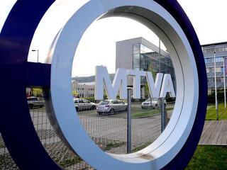 Annyi közpénz ömlött a közmédiába, hogy már el sem tudták költeni