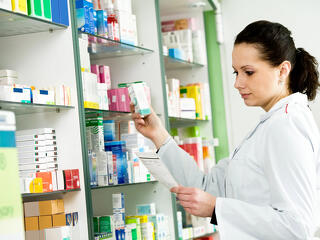 Pintér Sándor döntött: patikákban is írhatnak fel gyógyszereket 