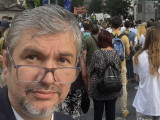 Hadházy Ákos visszatért szokásos tüntetéseihez