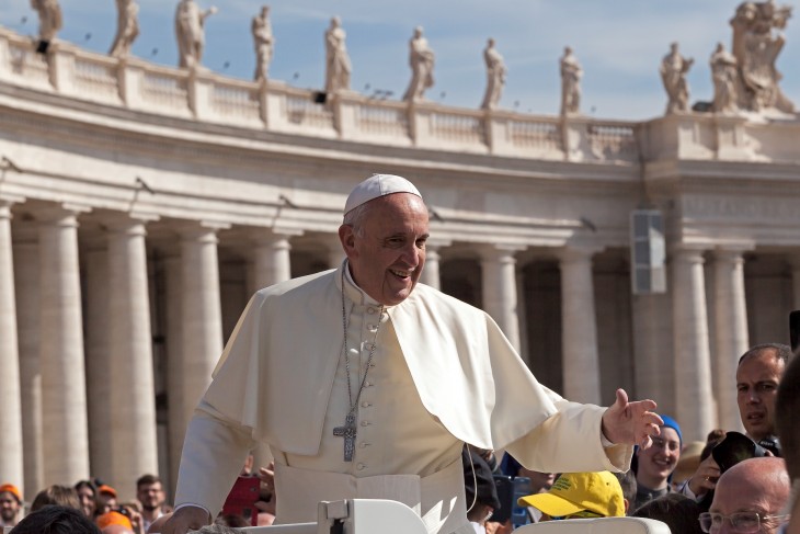 Ferenc pápa a Szent Péter téren a Vatikánban 2013. október 30-án. Fotó: Depositphotos  