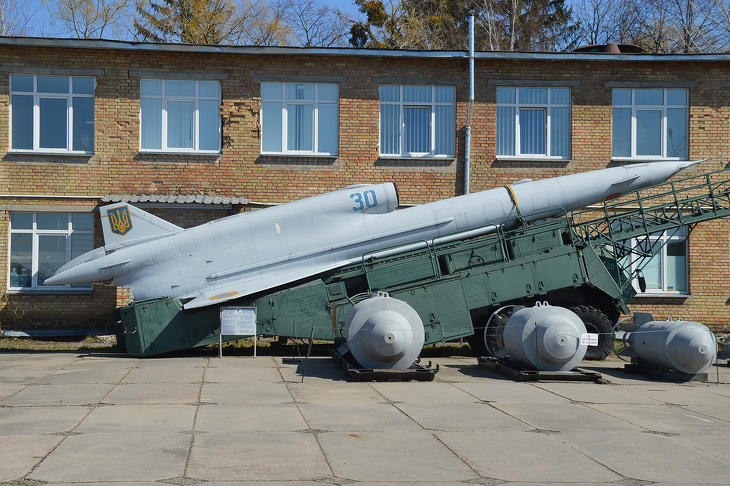 Tu–141 robotrepülőgép az Ukrán Állami Repülési Múzeumban kiállítva - muzeális technológia foghatott ki a magyar légvédelmen? Fotó: Wikimedia