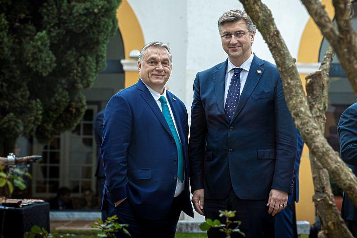 Orbán Viktor és Andrej Plenkovic. (MTI/Miniszterelnöki Sajtóiroda/Fischer Zoltán)