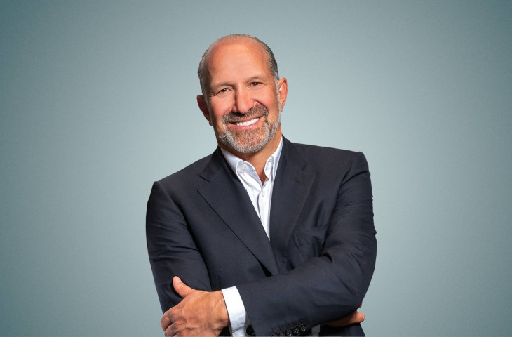 Howard Lutnick nem kertelt