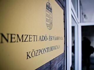 Itt a NAV figyelmeztetése, sokakat érint! 