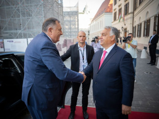 Dodik, Orbán
