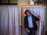 Orbán Viktor a pólóján üzente meg, hogy mikor lesz a választás