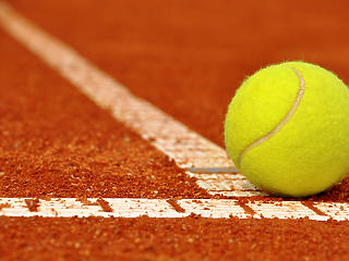 Megmenti az égéstől a magyar teniszt a kormány, 7 milliárd forintot tolnak a Davis Kupába