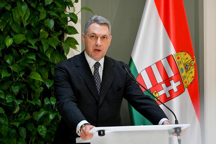 Lázár János miniszteri döntést hozott