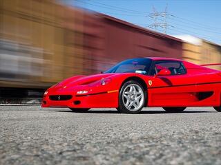 Jól hasít a luxusmárka, rekordok dőltek a Ferrarinál